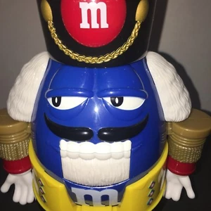 M&Ms blau Nussknacker Süßigkeitenspender süßer Urlaub Weihnachten limitierte Auflage - Bild 1 von 6