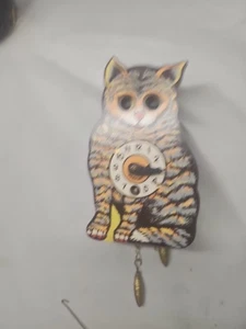 Lindo Reloj de Pared Alemán Gato Pequeño Vintage, Con Ojos Llaves Movimiento Funcionando - Imagen 1 de 4