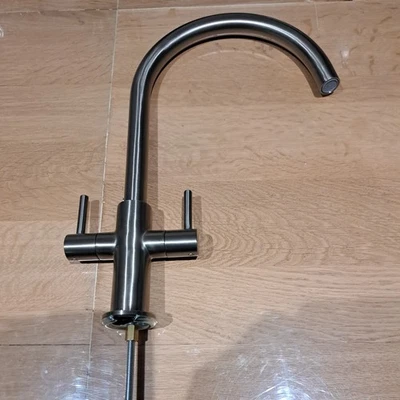 Howdens Radstone Brushed Nickel Swan Neck  kitchen Tap. Tap3476. Ex Display. - Image 1 of 4