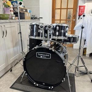 Mapex Tornado 18" 5-Piece Compact Drum Kit - Dark Black - Picture 1 of 21