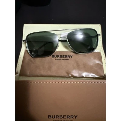 Gafas de sol Burberry Foto 1 de 4