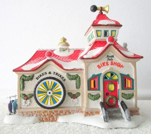DEPT 56 NORTH POLE SERIES NEGOZIO DI BICICLETTE POLO NORD~NUOVO CON SCATOLA~#4025281 - Foto 1 di 17