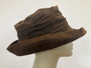 Ladies Brown Velvet Lead Rein / Private Driving/Judging Hat. Ref F07 - Picture 1 of 4