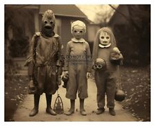 VINTAGE CREEPY HALLOWEEN CHILDREN IN COSTUMES 1930s 8X10 FANTASY PHOTO