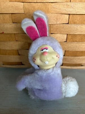 Vintage Coelho Clip On Hugger 3" Plástico Rosto Pelúcia Anos 80 Brinquedo Dan-Dee Lavanda - Imagem 1 de 2