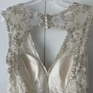 Allure Bridal Gown Style 9107 Size 10 NEVER WORN TAGS STILL ON - Picture 1 of 8