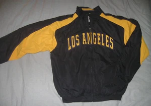 GIACCA NERA XXL vintage anni 90 COLOSEUM uomo LOS ANGELES viola e oro Lakers? Usato in ottime condizioni - Foto 1 di 3