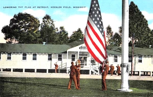 # H2418 KEESLER FIELD, CARTOLINA MS., BANDIERA A RITIRO - Foto 1 di 2