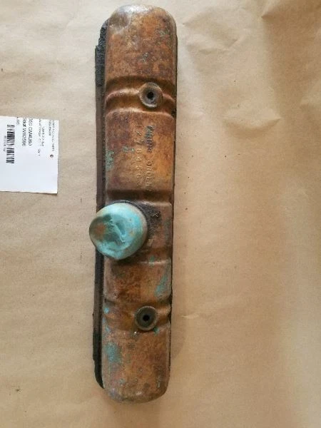 Buick Electra 225 1960 cubierta de válvula Foto 1 de 4