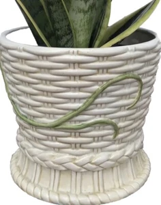 Fitz & Floyd Old World Rabbits Flower BASKET WEAVE Cookie Jar No Lid CACHE POT - Picture 1 of 18