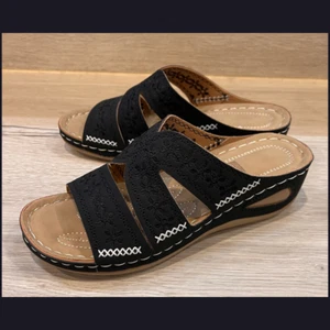 WOMENS LADIES WEDGE HEEL COMFORT SANDALS MULES OPEN TOE SHOES - Picture 1 of 4