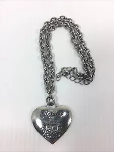 Senior Heart Pendant Choker Necklace Crest 2010 - Picture 1 of 8
