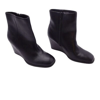 全新无标签 DV Dolce Vita Rupart 靴踝靴 9 码黑色人造皮革楔形鞋  — 第 1/4 张图片