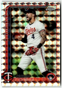 2025 Topps Chrome MLB Baseball No. 204 Carlos Correa Mosaic Refractor - Bild 1 von 2