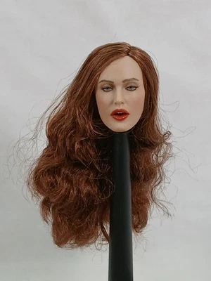 Figura esculturada cabeza femenina pelo rizado cabeza roja castaño rojizo escala 1/6 Foto 1 de 3