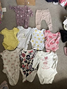 9 Item Bundle 3-6m - Picture 1 of 10