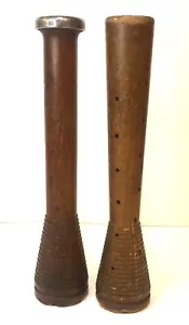 JUEGO DE 2 CARRETES DE HILO DE MADERA ANTIGUOS DE COLECCIÓN HUSILLOS HILO LANA NOCIONES DE COSTURA - Imagen 1 de 6