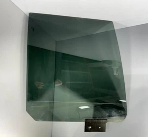 2008 MERCURY MOUNTAINEER RIGHT REAR PASSENGER SIDE GLASS GENUINE OEM USED PART - Picture 1 of 8