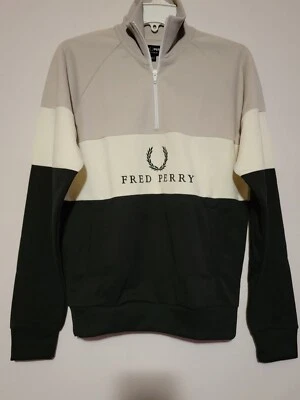 CHAQUETA HOMBRE FRED PERRY PANEL BORDADO JERSEY CUARTO CREMALLERA XS. Foto 1 de 4