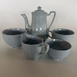Vintage Johnson Bros GreyDawn Hellblau 6" Teekanne, Tassen, Milchkännchen/Zuckerdose - Bild 1 von 11