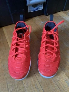 Nike Air Vapormax Plus Chile Red Sneakers DO1160-600 Women’s Size 7.5(GHBC) - Picture 1 of 11
