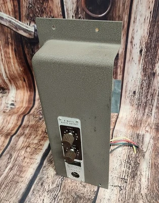 Kodak Pageant Projector 8K5 USA, PARTS, Control Board - Image 1 of 4