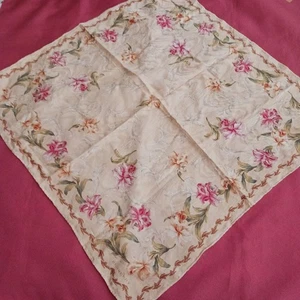 Burberry Seiden Mini Schal 56 cm x 56 cm Blume - Bild 1 von 3