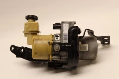 2011-2018 Chrysler 300,Dodge Charger Power Steering Pump OEM - Imagem 1 de 4