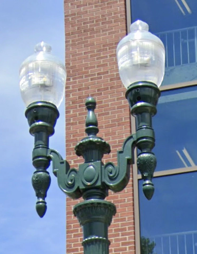 Large Green Vintage Dual Street Light Pole Lamp Municipal, Can Deliver 19’ - Image 1 of 4