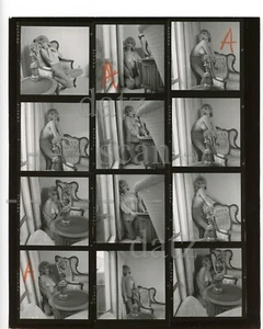 1960 Ron Vogel Hoja de Foto de Contacto-desnudo chica pinup Barbara Nordin-v500009 - Imagen 1 de 2