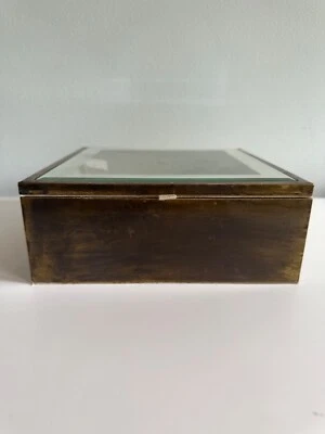 Pottery Barn Celia Jewelry Box Metal / Brass Color Linen Glass Top 7.5” sq x 3 - Изображение 1 из 4