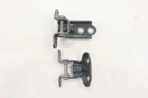 2016 - 2026 SUBARU CROSSTREK REAR LEFT DOOR UPPER & LOWER HINGE OEM BLUE_OF1 - Bild 1 von 15