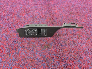 CHEVROLET CAMARO LS 16-23 OEM FRONT DRIVER LEFT DOOR WINDOW GLASS SWITCH BUTTON - Picture 1 of 4