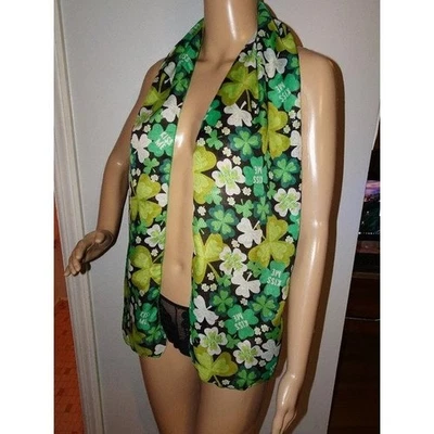 De colección Día de San Patricio Trébol Bufanda Cuatro Hojas Trébol Irlandés Pinup Retro Foto 1 de 4