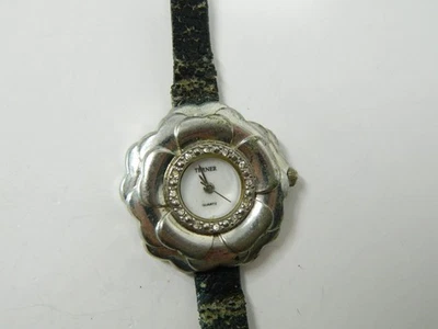 Reloj vintage tono plata BIJOUX Terner ROSE tema para piezas o reparación - correa defectuosa Foto 1 de 3