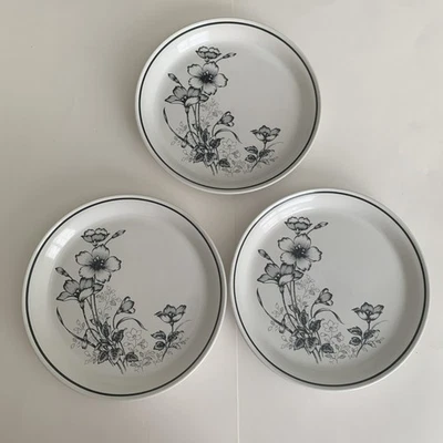 Carico Illusion 3 Platos de Ensalada Negro Blanco Floral Colección Informal 7 7/8 pulgadas Foto 1 de 4