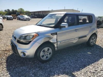 Used Air Cleaner Assembly fits: 2013 Kia Soul 1.6 Grade A - Image 1 of 4