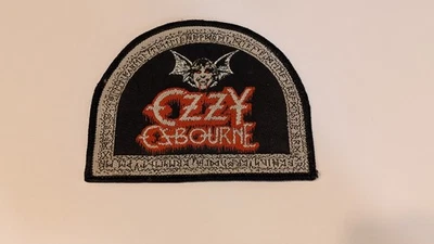 Pin-parche Ozzy Osbourne vintage coleccionable banda de música rock conciertos recuerdos Foto 1 de 2