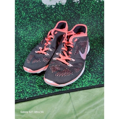 Nike Womens Free TR Fit 5 Size 6.5 718932-003 - Image 1 of 4