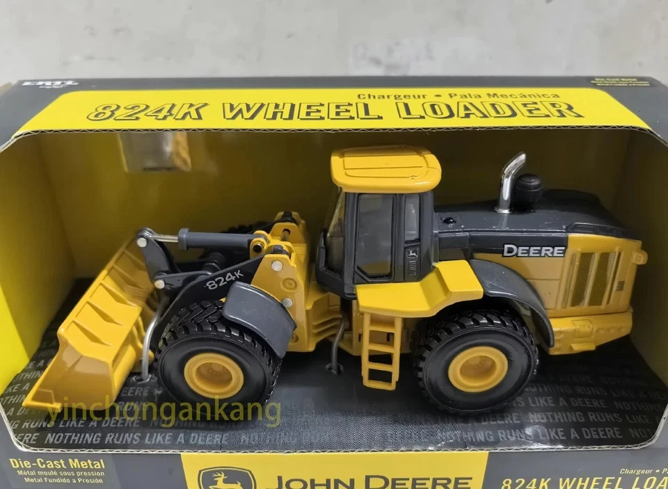 Pala gommata 1/50 John Deere 824K - Immagine 1 di 4
