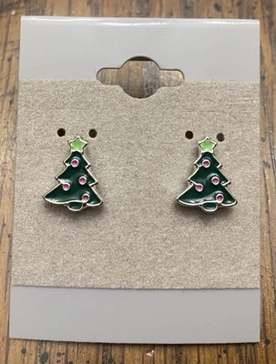 "Pendientes pequeños de árbol de vacaciones de Navidad de 1/2"" tono plata estrella roja verde en la parte superior" Foto 1 de 3