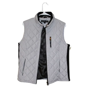 Chaleco acolchado Andrew Marc para mujer con tejido acanalado cemento talla grande Foto 1 de 4