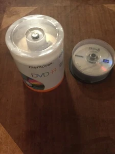 MEMOREX- DVD-R- 100 PK- NEW- 4.7 GB, 16X, 120 MIN & PHILLIPS DVD+R 4.7 GB (20) - Picture 1 of 9