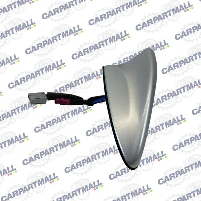 Hyundai Santa Fe 2013-2016 deportivo montado en el techo radio antena aleta de tiburón OEM Foto 1 de 4