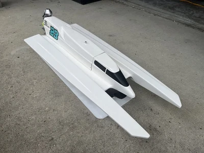 Leecraft XT460 RC Boat Tunnel Hull Nitro Hydroplane K&B 7.5 cc Outboard - Image 1 of 4