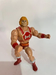 01 HEMAN HE MAN THUNDER PUNCH VINTAGE MOTU MASTER OF THE UNIVERSE MATTEL  - Foto 1 di 7