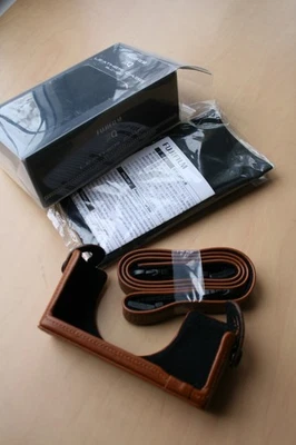 FUJIFILM XQ1 HALF LEATHER CASEAND STRAP NEW - Image 1 of 3