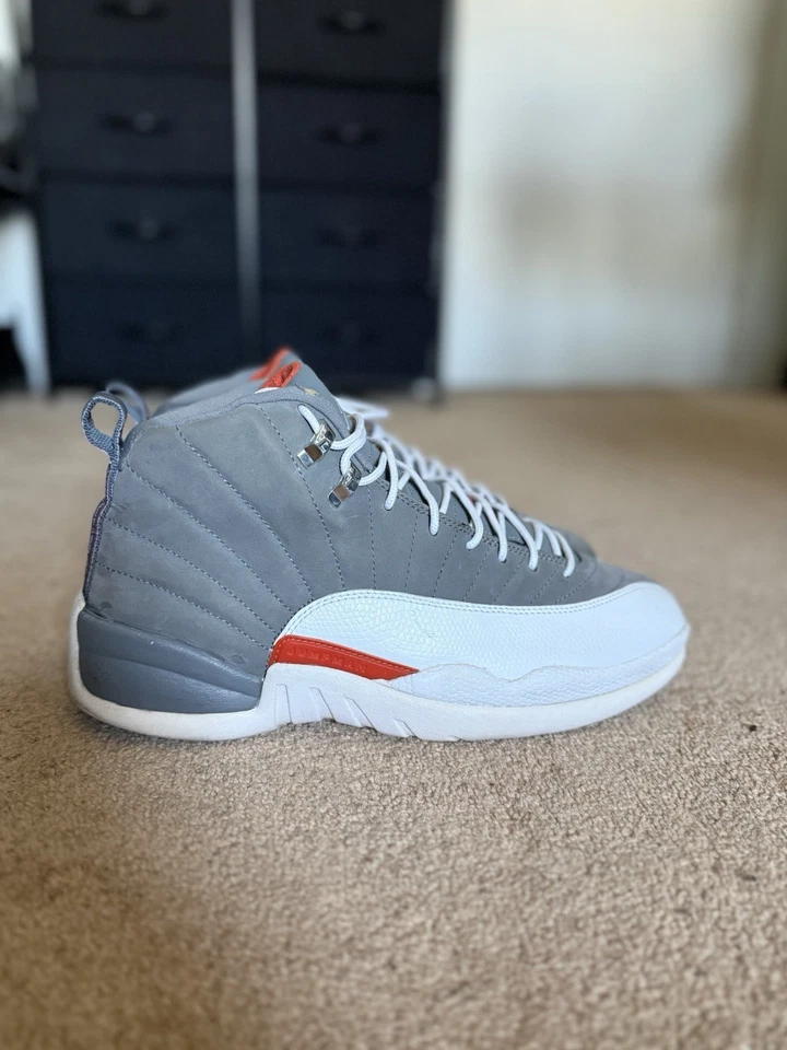 Air Jordan 12 Retro 'Cool Grey' Foto 1 de 4