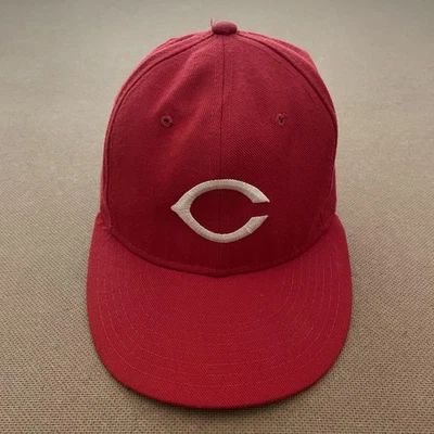 Vintage Cincinnati Reds Hat Cap Fitted Mens 7 1/8 Red MLB Baseball New Era 90s - Image 1 of 4