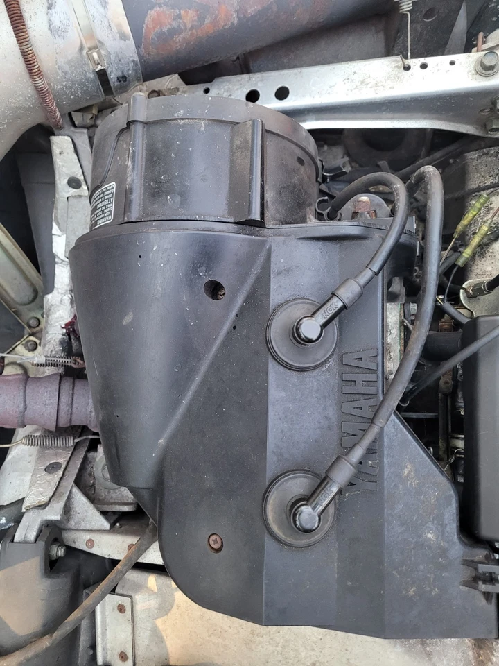 1999 2000 2001 Yamaha Phazer 500 Motor Engine Crank Cases Case Cylinder Piston - Image 1 of 1